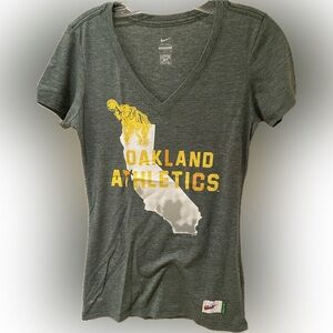 NWOT Nike Green Oakland Athletics Women's Tee